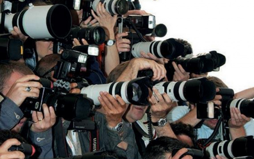 Repórter Fotográfico: profissional que registra os fatos e eterniza ...