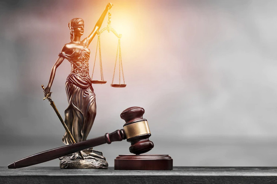 Dia da Justiça: a história da deusa Themis, dama da Justiça e símbolo ...